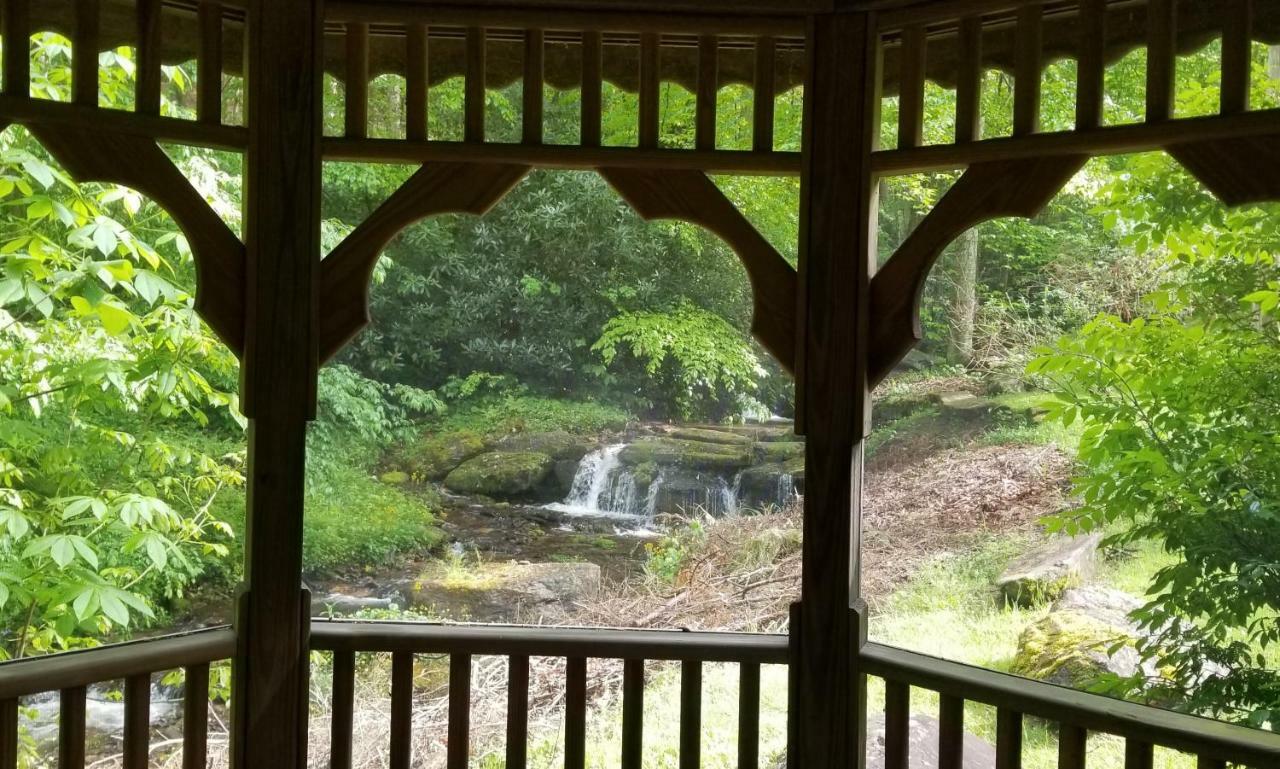 Tanglewood Motel And Log Cabins Maggie Valley Exterior foto